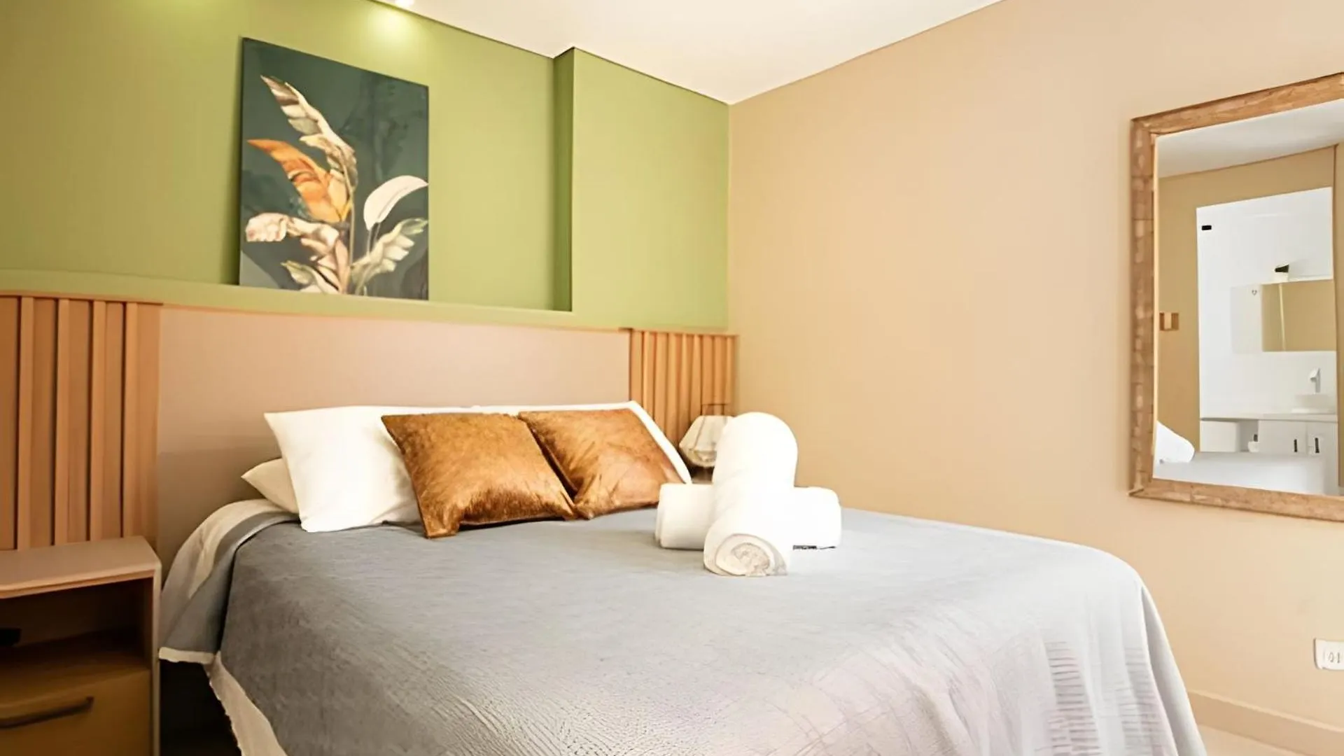 Apartasuite Moderno. Gran Vista. 메딜린 0*,