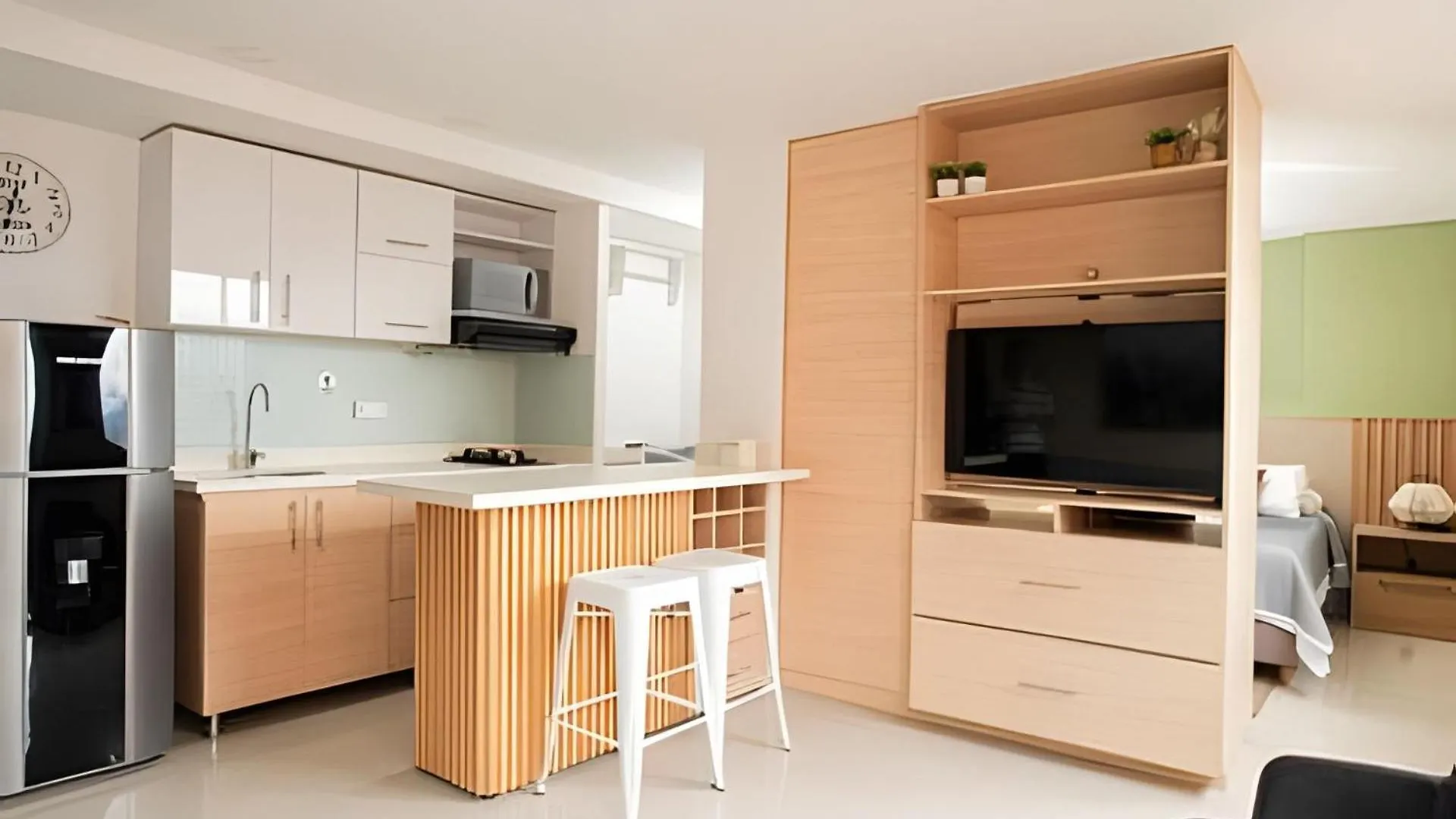 Apartasuite Moderno. Gran Vista. Medellín Colombia
