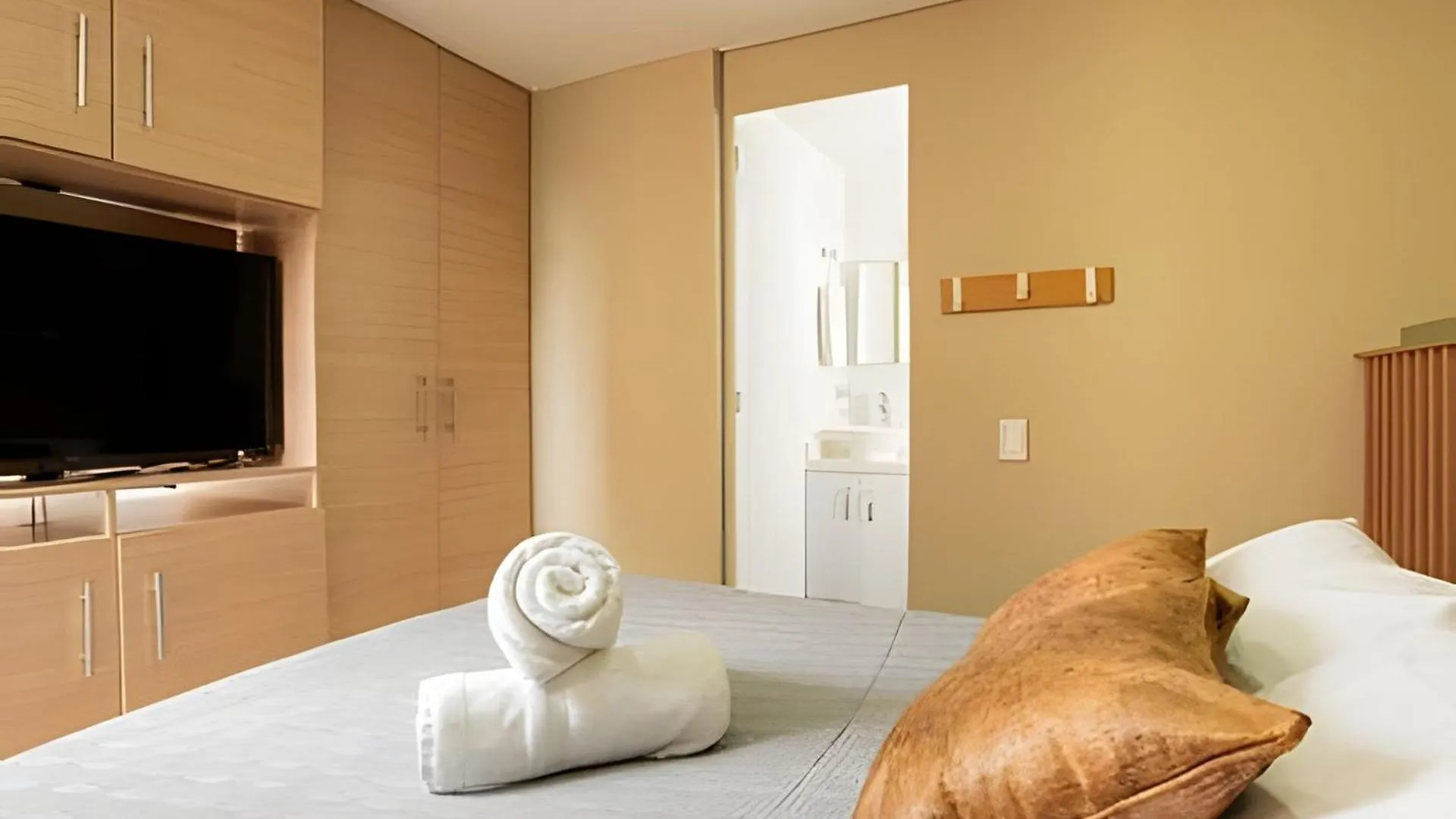 Apartasuite Moderno. Gran Vista. Medellín
